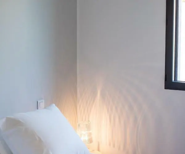 Petradoru Daire LʼÎle-Rousse